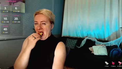 Nika online show from November 2025 05:54:01 AM