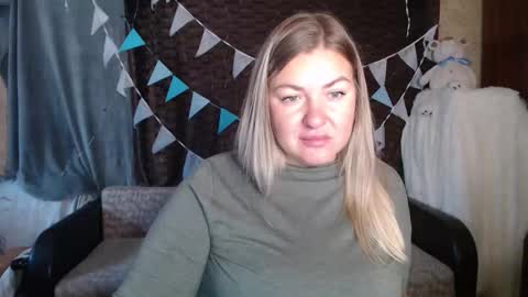 Snapshot of nikaskylink chatting on October 2025 04:43:02 AM Nika online show from October 2025 04:43:02 AM