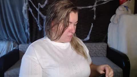 Snapshot of nikaskylink chatting on November 2025 04:25:01 AM Nika online show from November 2025 04:25:01 AM