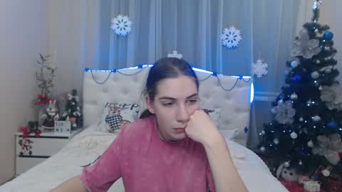 nikastarkk online show from December 2024 07:18:01 PM