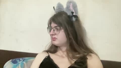 NikaXZimax online show from November 2025 06:45:01 AM