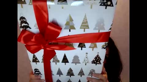 Snapshot of nikayshadow chatting on December 2024 04:57:02 PM NikayShadow online show from December 2024 04:57:02 PM