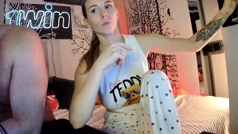 nikki7377 online show from December 2024 04:28:01 PM