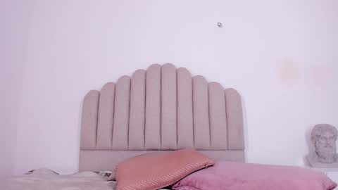 Snapshot of nikki_angel_ chatting on January 2025 11:39:01 PM NIkki Angel online show from January 2025 11:39:01 PM