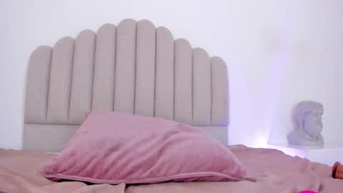 Snapshot of nikki_angel_ chatting on February 2025 11:52:02 PM NIkki Angel online show from February 2025 11:52:02 PM