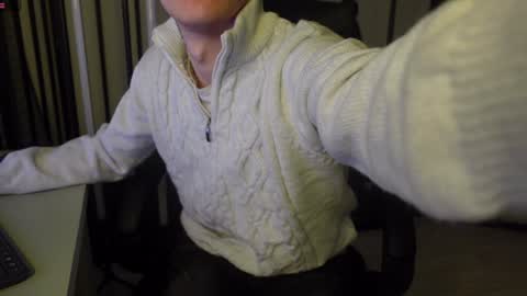 Snapshot of nikki_hard chatting on December 2024 12:50:02 PM nikki online show from December 2024 12:50:02 PM