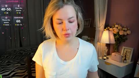 Snapshot of nikki_kai chatting on October 2025 01:05:01 AM Nikki online show from October 2025 01:05:01 AM