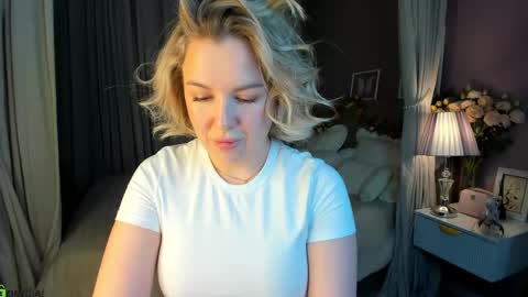 Snapshot of nikki_kai chatting on October 2025 01:41:02 AM Nikki online show from October 2025 01:41:02 AM