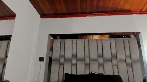     online show from October 2025 11:34:02 AM