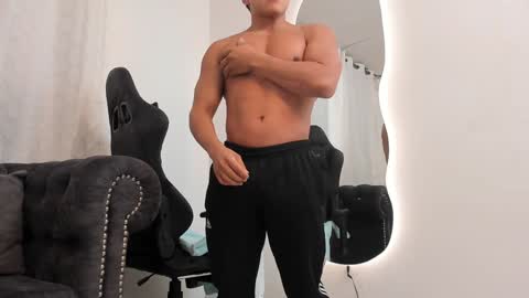 niklause_froid online show from February 2025 12:17:02 PM