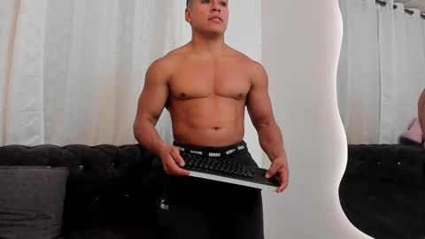 niklause_froid online show from February 2025 11:37:01 PM