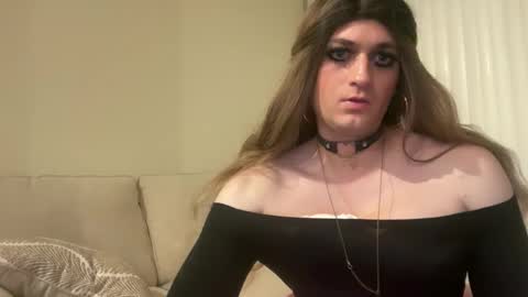 Nichole online show from November 2025 09:42:02 AM