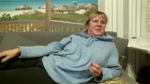 Nikole1 online show from December 2024 05:48:01 PM