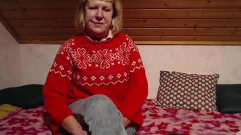 Nikole1 online show from December 2024 04:42:01 PM