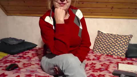 Nikole1 online show from December 2024 03:33:02 PM