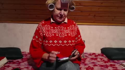 Nikole1 online show from December 2024 05:18:02 PM