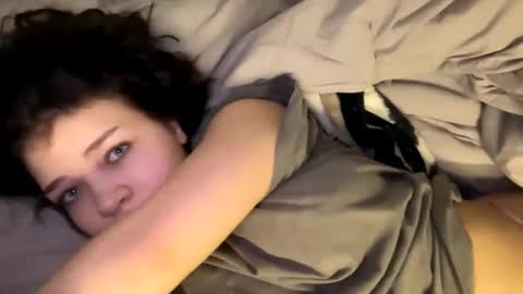 nikoli_naw online show from February 2025 12:28:01 AM