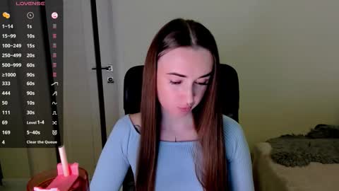      online show from October 2025 03:40:01 AM