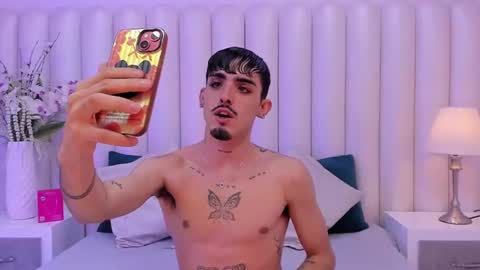 Niko Stone online show from September 2025 05:46:01 AM