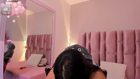 Niky Brooks online show from September 2025 12:49:02 PM