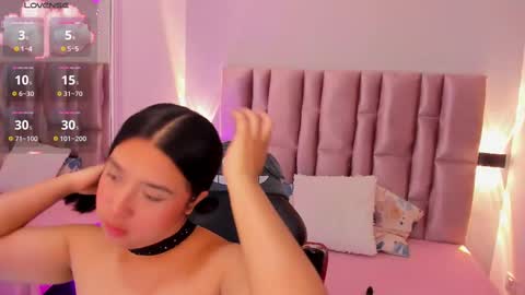Niky Brooks online show from September 2025 11:01:01 AM