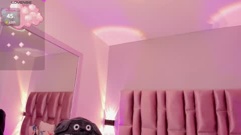 Niky Brooks online show from September 2025 11:02:02 AM