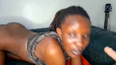 Snapshot of nina_bambi chatting on November 2025 07:36:02 PM nina_bambi online show from November 2025 07:36:02 PM