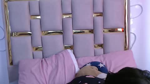 Nina Carther online show from October 2025 12:47:01 PM