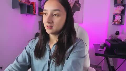 nina_collinns online show from September 2025 11:43:02 AM