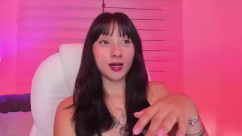 nina_collinns online show from September 2025 01:37:02 PM