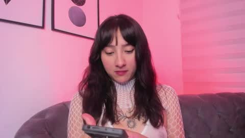 nina_collinns online show from September 2025 12:59:01 AM