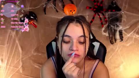 Ketrin online show from November 2025 02:43:02 AM