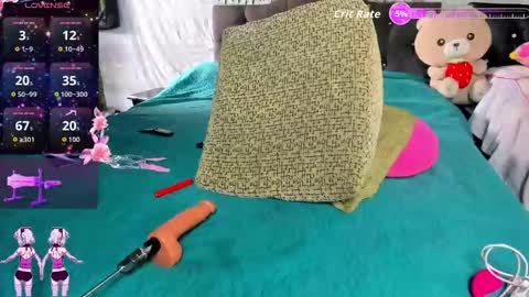 Nina Gauther  online show from October 2025 03:36:01 PM