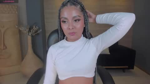 Nina online show from October 2025 03:06:02 AM