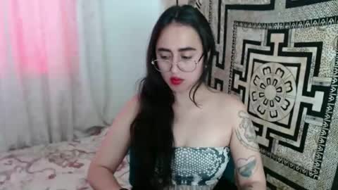 Snapshot of ninakravtz chatting on October 2025 02:59:01 PM N I N A online show from October 2025 02:59:01 PM