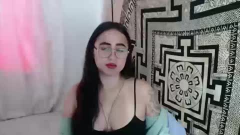 Snapshot of ninakravtz chatting on October 2025 02:50:01 PM N I N A online show from October 2025 02:50:01 PM