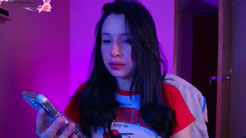 Nina online show from September 2025 10:20:01 AM