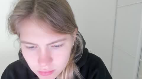 Snapshot of ninarihh chatting on October 2025 09:41:01 AM ninarihh online show from October 2025 09:41:01 AM