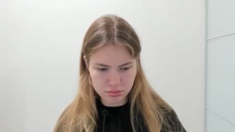 Snapshot of ninarihh chatting on November 2025 09:51:02 AM ninarihh online show from November 2025 09:51:02 AM