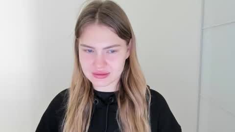 Snapshot of ninarihh chatting on November 2025 08:25:01 AM ninarihh online show from November 2025 08:25:01 AM