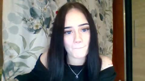 Snapshot of ninaseduce chatting on December 2025 10:36:02 PM Nina online show from December 2025 10:36:02 PM