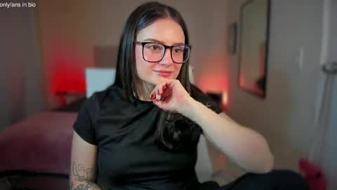 ninavolkov online show from March 2025 09:38:01 PM
