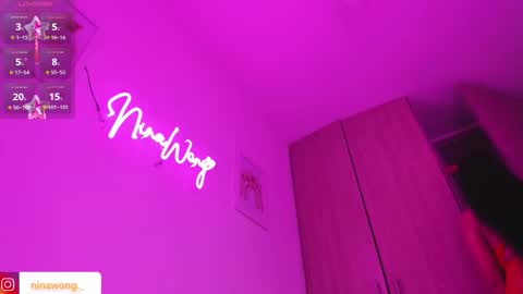 Snapshot of ninawong_ chatting on November 2025 10:53:02 PM Nina online show from November 2025 10:53:02 PM