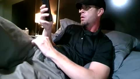 Snapshot of nineinchbronco chatting on November 2025 04:17:01 PM nineinchbronco online show from November 2025 04:17:01 PM