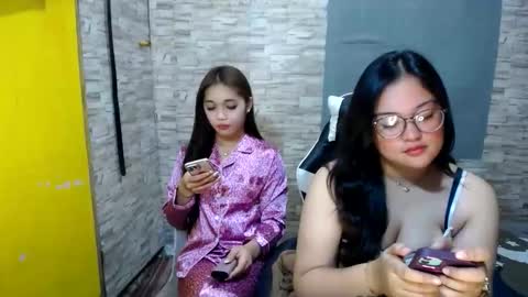 Nadz online show from September 2025 03:24:02 PM