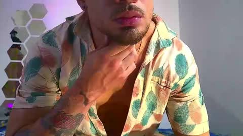 Nicolas Muscle online show from December 2024 03:54:01 AM