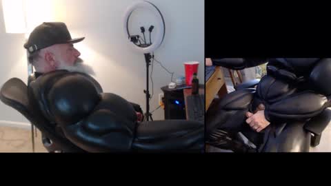 Snapshot of njdbear chatting on February 2025 08:56:01 PM Don online show from February 2025 08:56:01 PM