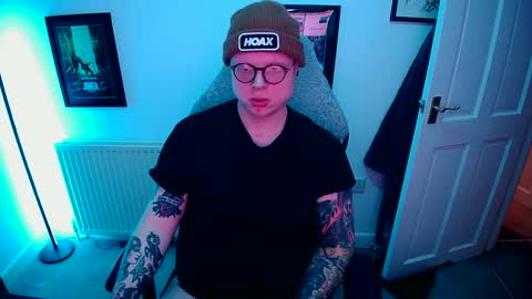 Snapshot of nlrb93 chatting on February 2025 06:59:02 PM BNate93 online show from February 2025 06:59:02 PM