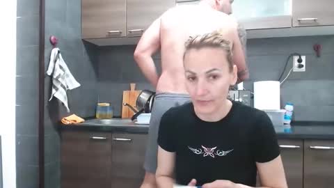 Snapshot of no_limit_coupl3 chatting on September 2025 05:44:01 AM no_limit_coupl3 online show from September 2025 05:44:01 AM