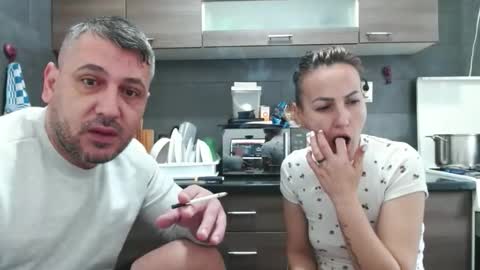 Snapshot of no_limit_coupl3 chatting on October 2025 06:03:02 AM no_limit_coupl3 online show from October 2025 06:03:02 AM